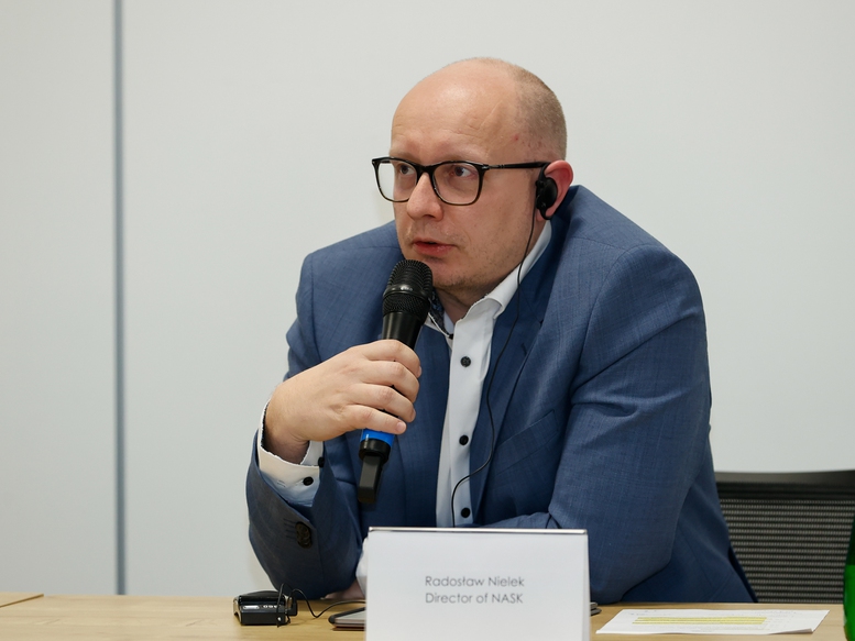 Thủ tướng đề xuất một số hướng hợp tác cụ thể của NASK với phía Việt Nam như hợp tác với các tập đoàn công nghệ thông tin hàng đầu của Việt Nam trong chia sẻ kinh nghiệm, chuyển giao công nghệ và hợp tác thương mại - Ảnh: VGP/Nhật Bắc