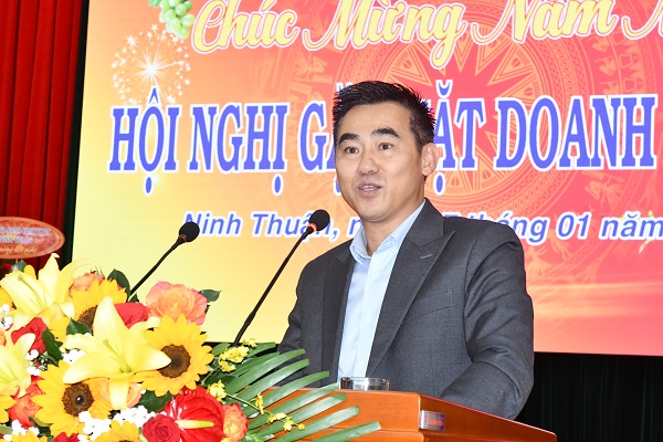 Đại biểu phát biểu