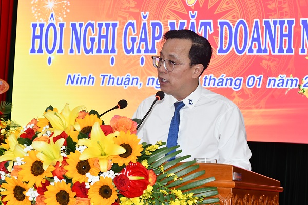 Đại biểu phát biểu