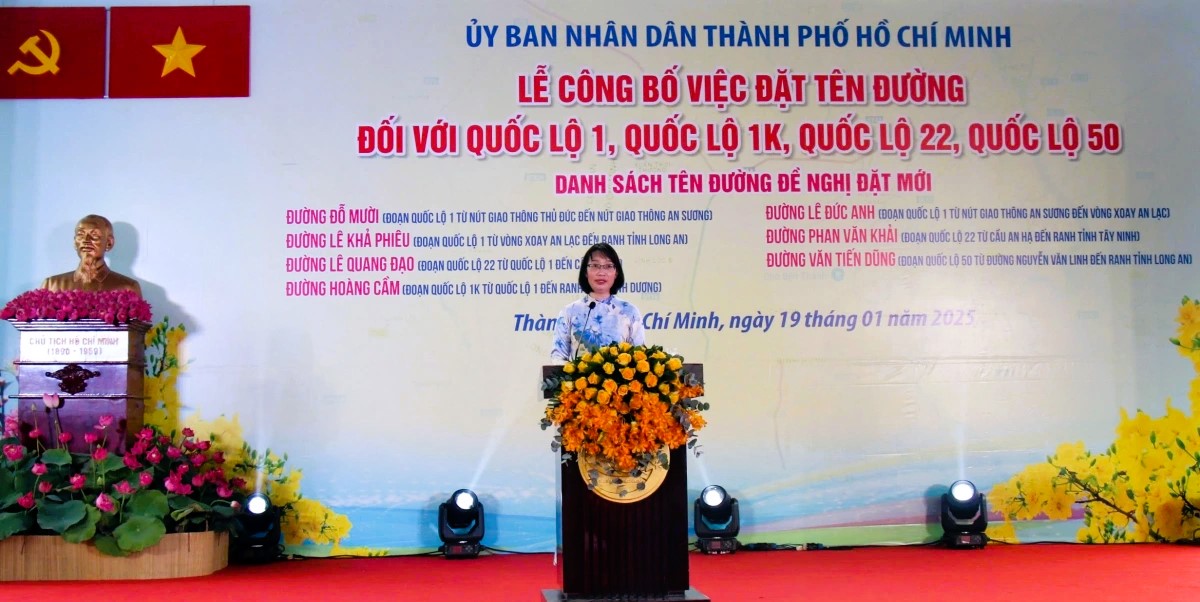 Phó Chủ tịch UBND TP.HCM Trần Thị Diệu Thúy phát biểu tại buổi lễ.