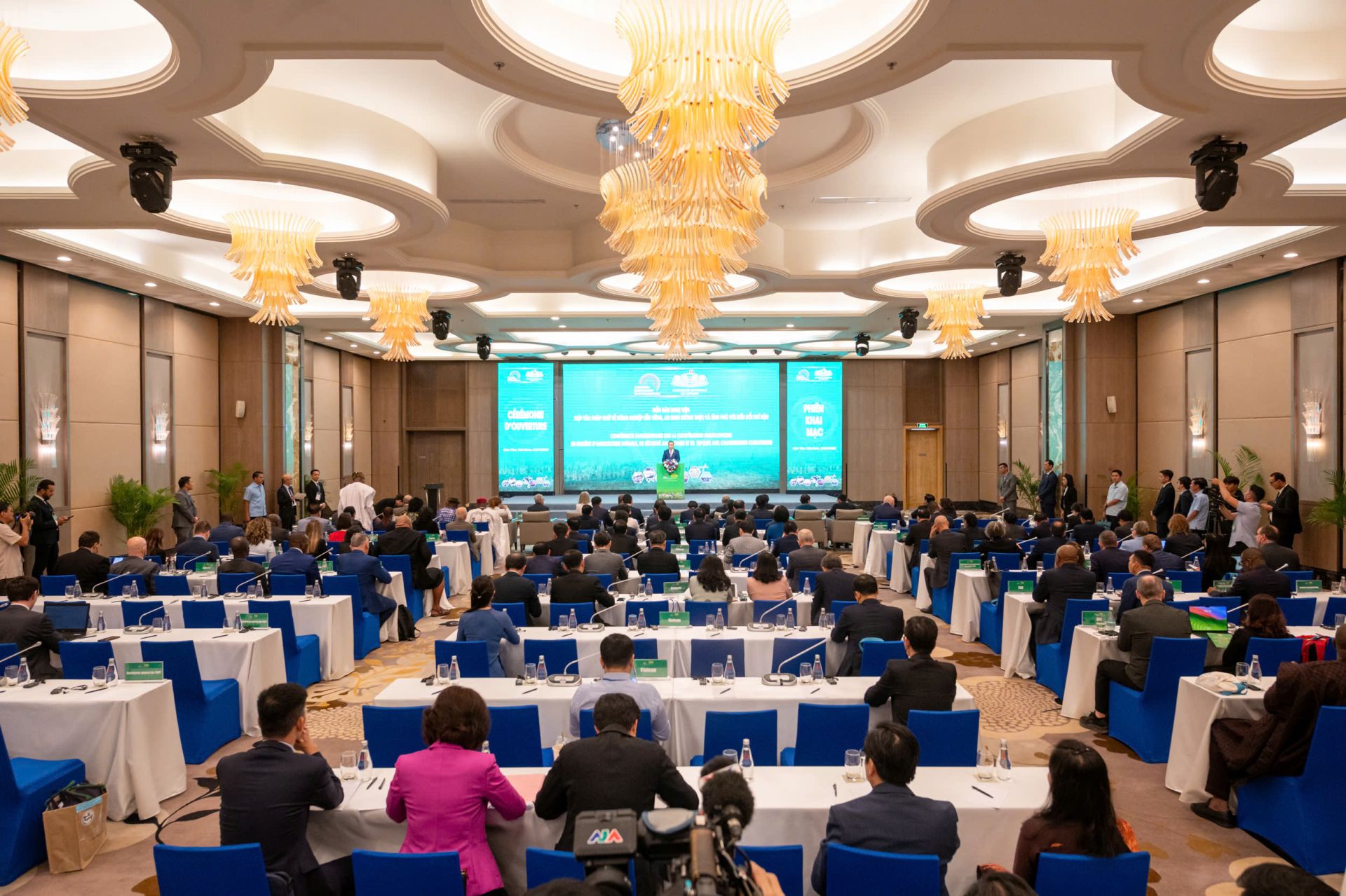 Chủ tịch Quốc hội Trần Thanh Mẫn: Xây dựng nền nông nghiệp bền vững đi đôi với ứng phó với biến đổi khí hậu trên toàn cầu