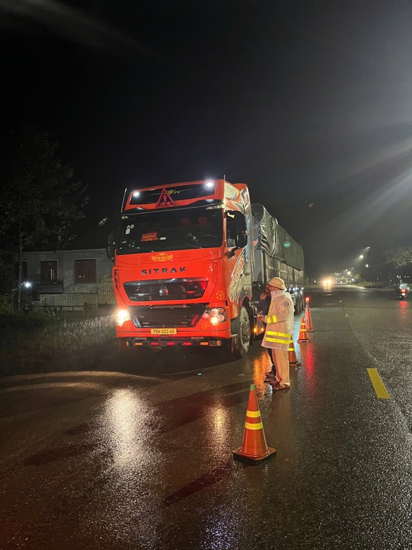 Huế - Tăng cường kiểm tra đảm bảo an toàn giao thông cuối năm