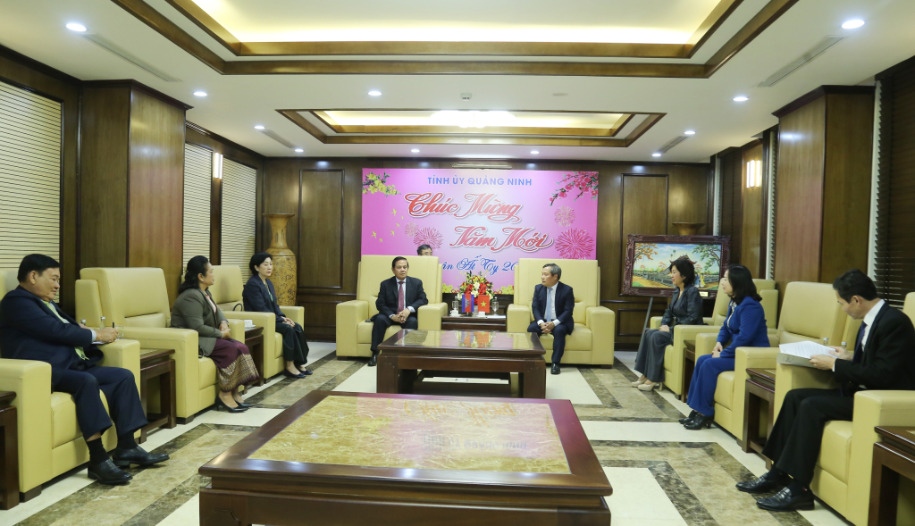 Bí thư Tỉnh ủy Quảng Ninh tiếp xã giao Đoàn đại biểu cấp cao Đảng Nhân dân Campuchia