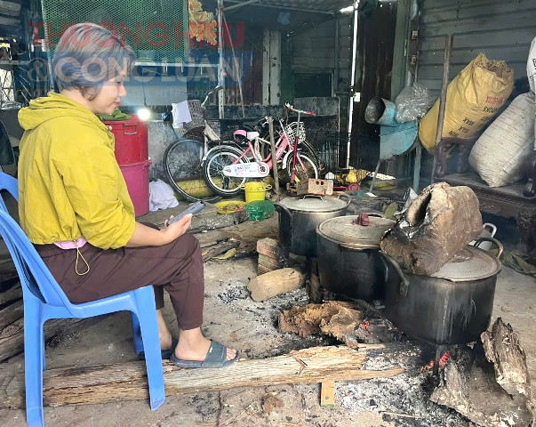 Ba nồi bánh chưng đã hoàn tất
