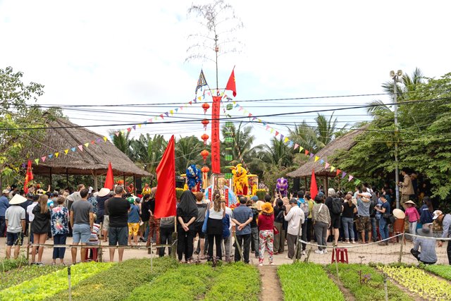 Khách thập phương đến Quảng Nam dịp Tết Nguyên đán Ất Tỵ 2025 tăng đột biến