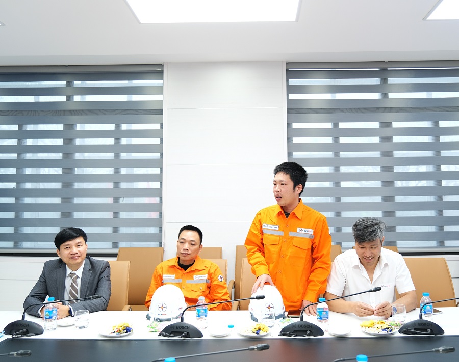 Các Đội công trình bày tỏ quyết tâm hoàn thành mọi nhiệm vụ được giao