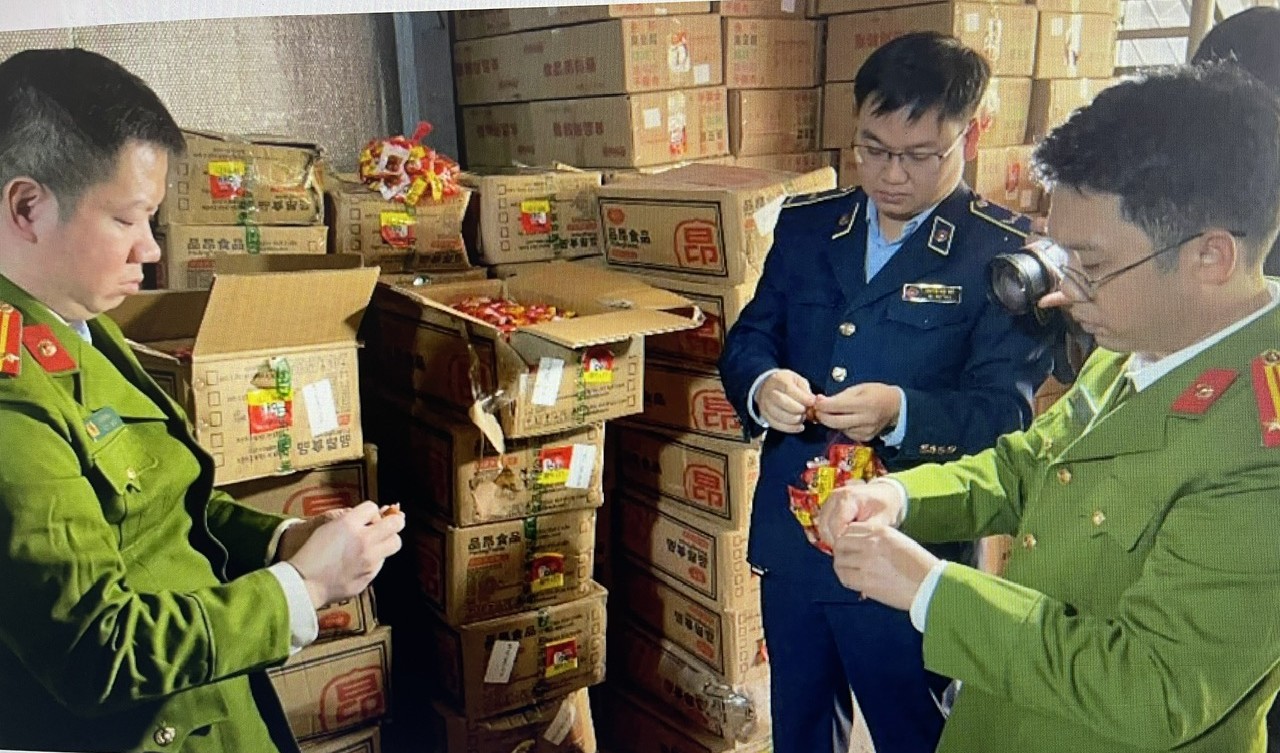 Lô hàng hóa vi phạm bị tạm giữ