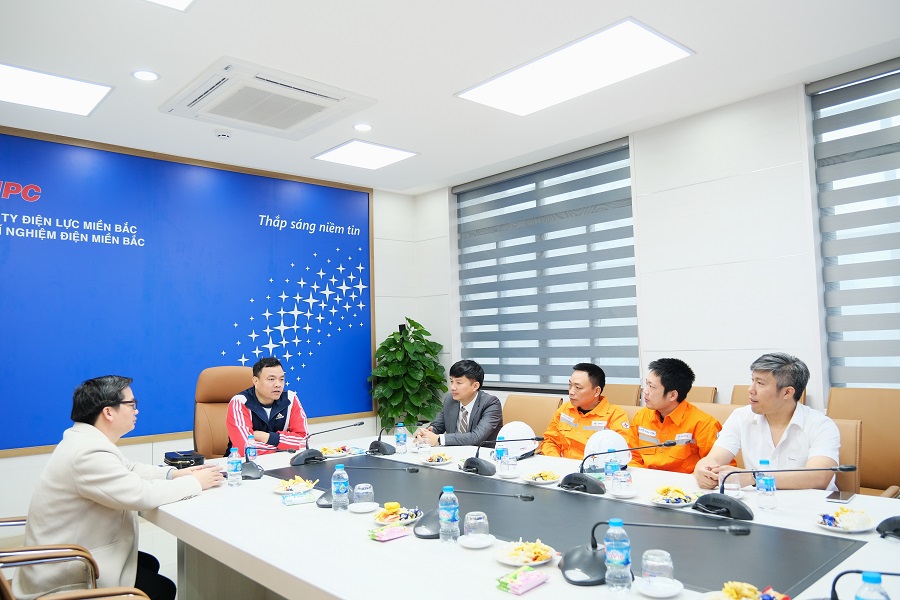 Công ty TNHH MTV Thí nghiệm điện miền Bắc ra quân đầu xuân Ất Tỵ 2025