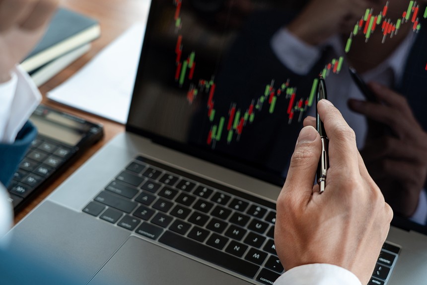 VN-Index hôm nay sẽ phá vỡ kênh đi ngang và đang hình thành xu hướng tăng điểm trở lại. Ảnh internet.