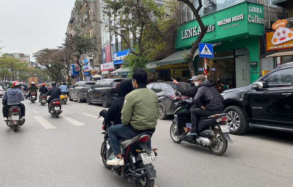 Sai sót phổ biến khi đi xe máy có thể bị phạt lên đến 14 triệu đồng, người dân cần lưu ý