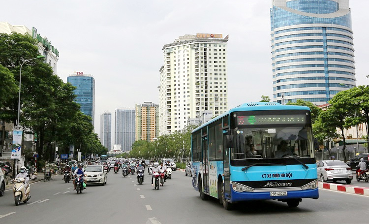 Hà Nội tiếp nhận hơn 30 tỷ đồng để cải thiện giao thông công cộng