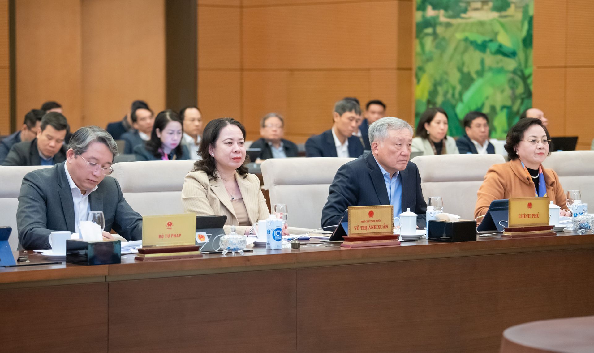 Các vị đại biểu tham dự Phiên họp. Ảnh quochoi.vn.