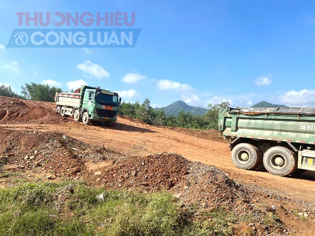 Cao tốc Hoà Liên - Túy Loan 2.100 tỷ đồng chạy nước rút về đích. Cao tốc Hoà Liên - Túy Loan 2.100 tỷ đồng chạy nước rút về đích.