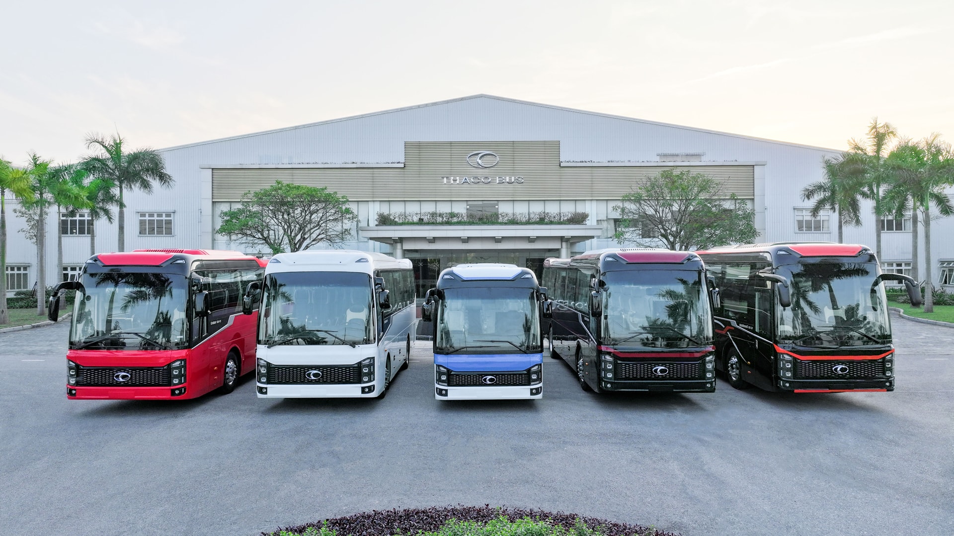 Line-up sản phẩm THACO Bus thế hệ mới