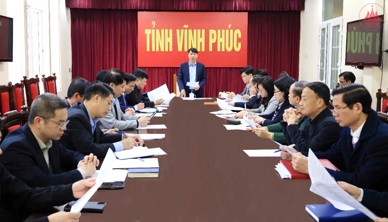 Phó Chủ tịch UBND tỉnh Nguyễn Khắc Hiếu phát biểu chỉ đạo tại hội nghị. Phó Chủ tịch UBND tỉnh Nguyễn Khắc Hiếu phát biểu chỉ đạo tại hội nghị.