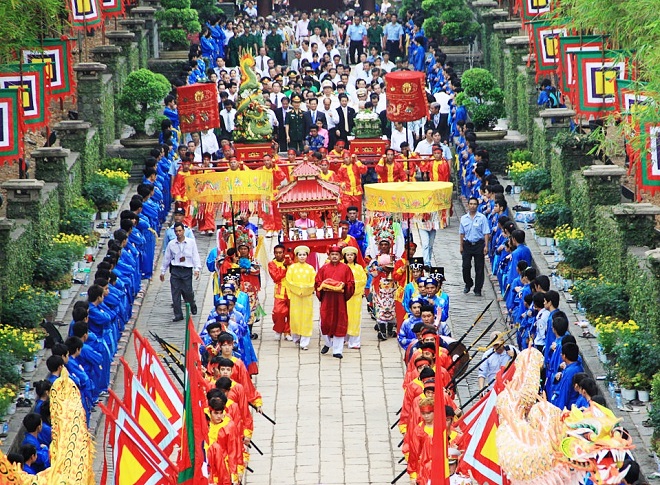 Quản lý thị trường tỉnh Phú Thọ kiểm tra hoạt động kinh doanh dịch vụ hàng quán tại các Lễ hội