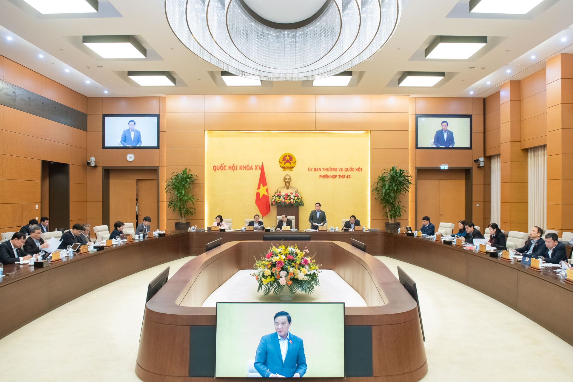 Sau sắp xếp, cơ quan chuyên môn của Quốc hội gồm Hội đồng Dân tộc và 7 Ủy ban