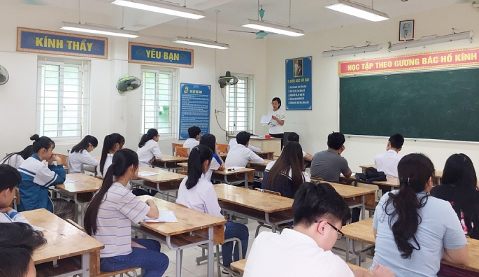Tăng cường công tác tuyển sinh trung học cơ sở, trung học phổ thông và quản lý dạy thêm, học thêm