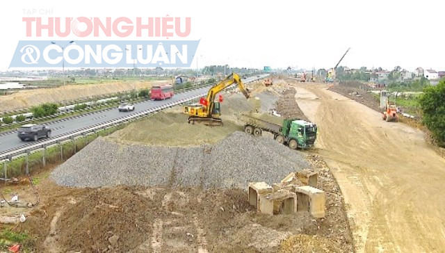 Thi công nâng cấp nút giao quốc lộ 14B với cao tốc Đà Nẵng - Quảng Ngãi