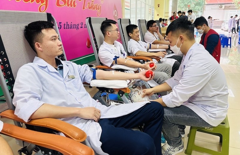 Ngành Y tế Thanh Hóa phát động chương trình “Giọt hồng Blouse trắng” năm 2025