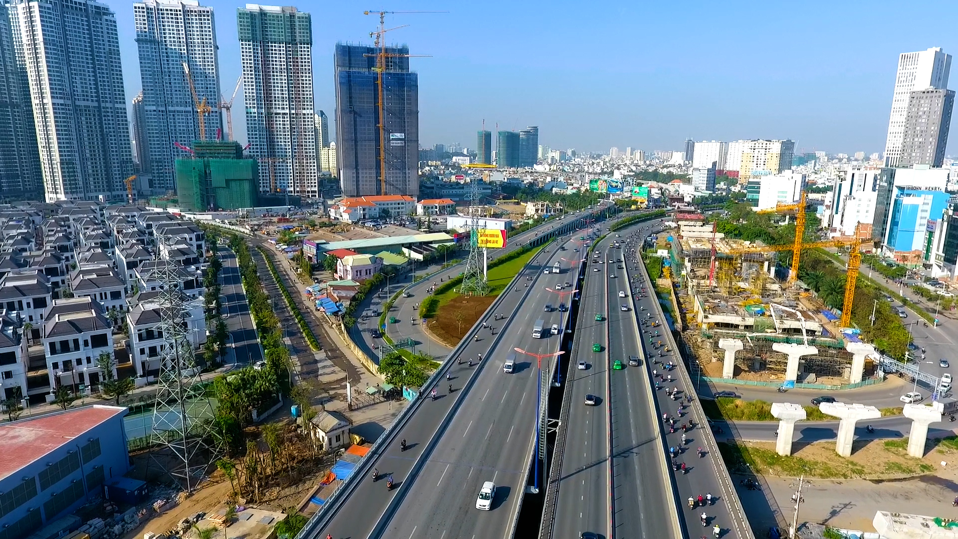 Bộ Giao thông vận tải sẽ cắt giảm ít nhất 20% quy định và chi phí tuân thủ năm 2025