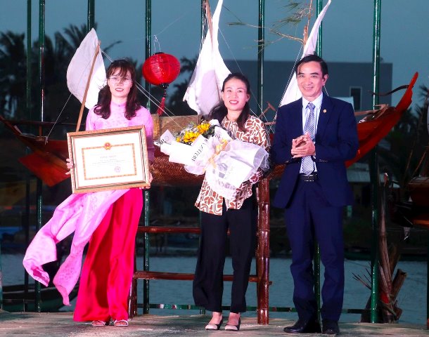 Nghề chiếu cói Kim Bồng Hội An đón bằng công nhận nghề truyền thống tỉnh Quảng Nam