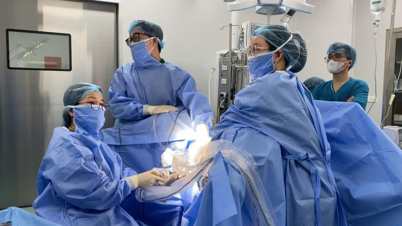 Bệnh viện Phụ sản Hải Phòng phẫu thuật nội soi bóc tách thành công khối u tử cung