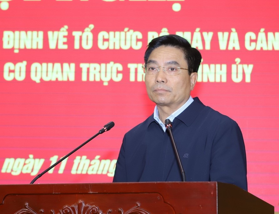 Bí thư Tỉnh ủy Nguyễn Doãn Anh phát biểu kết luận hội nghị. Bí thư Tỉnh ủy Nguyễn Doãn Anh phát biểu kết luận hội nghị.