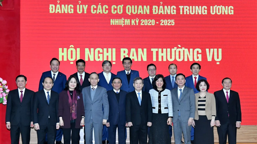 Ban Thường vụ gồm 17 đồng chí. (Ảnh: Đăng Khoa)