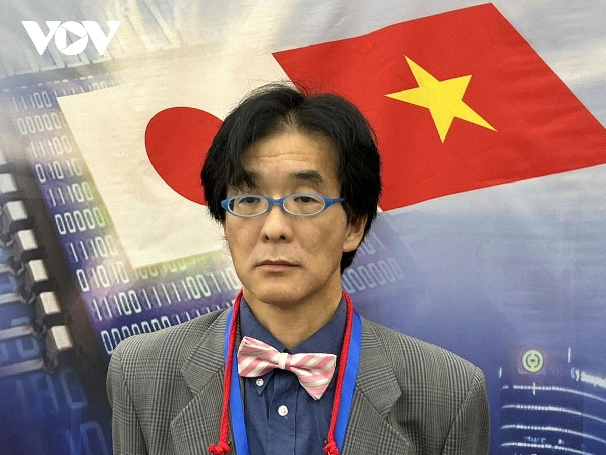 Tiến sỹ Tanimoto Jun – Phó chủ tịch điều hành Đại học Kyushyu Nhật Bản (Ảnh: VOV-Tokyo)