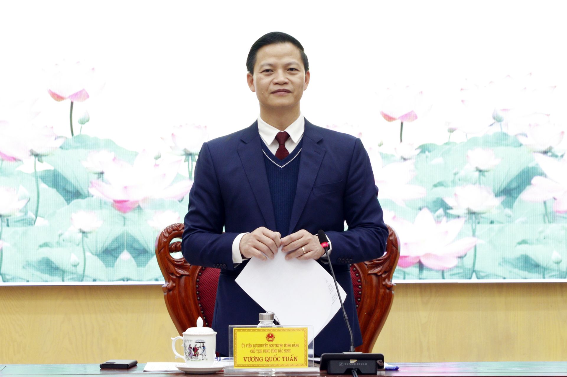Chủ tịch UBND tỉnh Vương Quốc Tuấn phát biểu kết luận buổi làm việc.