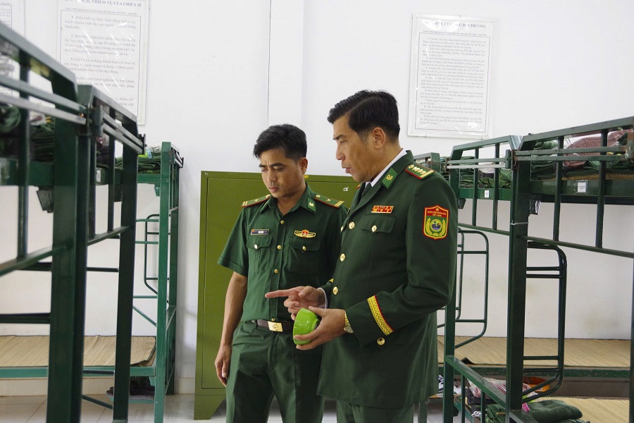 Đại tá Trần Quốc Khánh, Chỉ huy trưởng BĐBP tỉnh kiểm tra công tác chuẩn bị huấn luyện của Tiểu đoàn Huấn luyện - Cơ động.