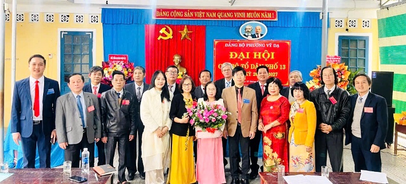 Thành phố Huế đang tập trung chỉ đạo Đại hội các Chi Đảng bộ để tiến đến hoàn thành Đại hội Thành phố năm 2025 Thành phố Huế đang tập trung chỉ đạo Đại hội các Chi Đảng bộ để tiến đến hoàn thành Đại hội Thành phố năm 2025