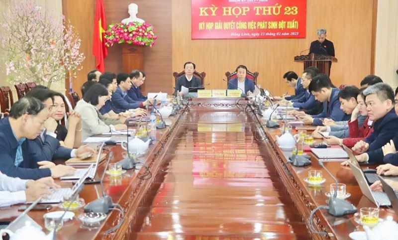 Kỳ họp thứ 23 của HĐND thị xã Hồng Lĩnh. Kỳ họp thứ 23 của HĐND thị xã Hồng Lĩnh.