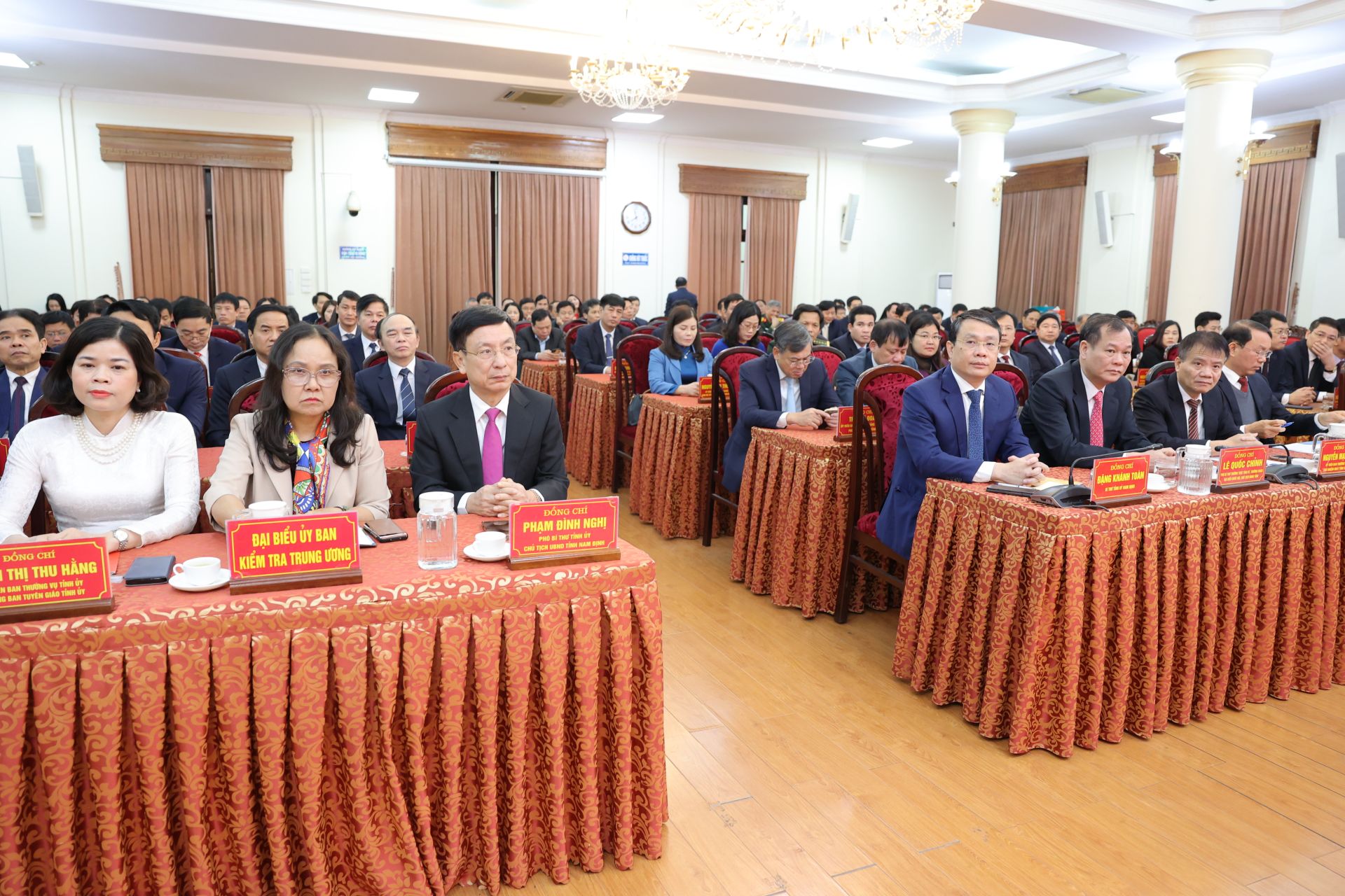 Các đại biểu tham dự hội nghị
