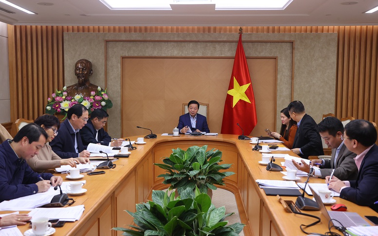 Phó Thủ tướng Trần Hồng Hà chủ trì cuộc họp nghe báo cáo, cho ý kiến về dự thảo Nghị định quản lý thực vật rừng, động vật rừng nguy cấp, quý, hiếm và thực thi Công ước CITES - Ảnh: VGP/Minh Khôi