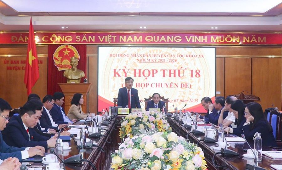 Sau tinh gọn bộ máy, UBND huyện Can Lộc còn 9 phòng chuyên môn