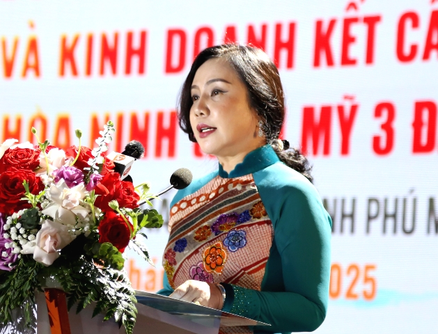 Bà Nguyễn Thị Thảo Nhi, Chủ tịch HĐQT, Tổng Giám đốc CTCP Thanh Bình Phú Mỹ phát biểu tại lễ khởi động dự án. Bà Nguyễn Thị Thảo Nhi, Chủ tịch HĐQT, Tổng Giám đốc CTCP Thanh Bình Phú Mỹ phát biểu tại lễ khởi động dự án.