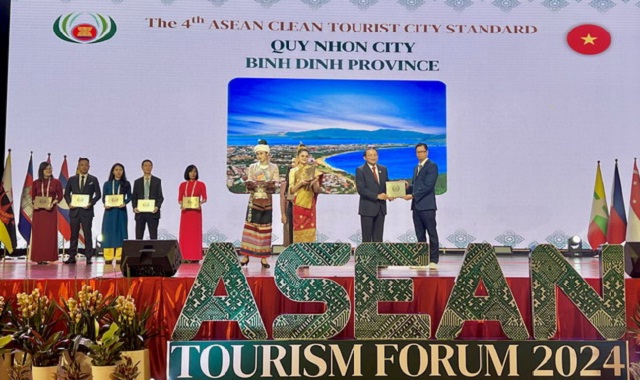 Bình Định chung tay thực hiện “Môi trường du lịch An toàn - Thân thiện - Hấp dẫn”