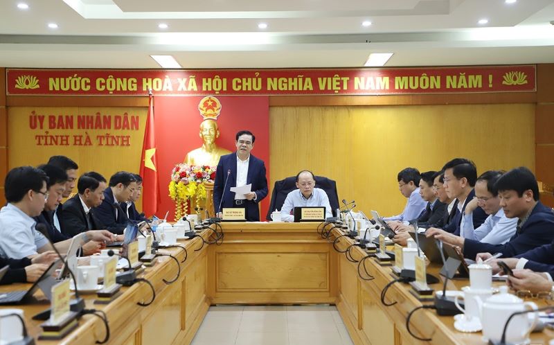 UBND tỉnh Hà Tĩnh họp quán triệt, triển khai Nghị quyết số 25/NQ-CP của Chính Phủ. UBND tỉnh Hà Tĩnh họp quán triệt, triển khai Nghị quyết số 25/NQ-CP của Chính Phủ.