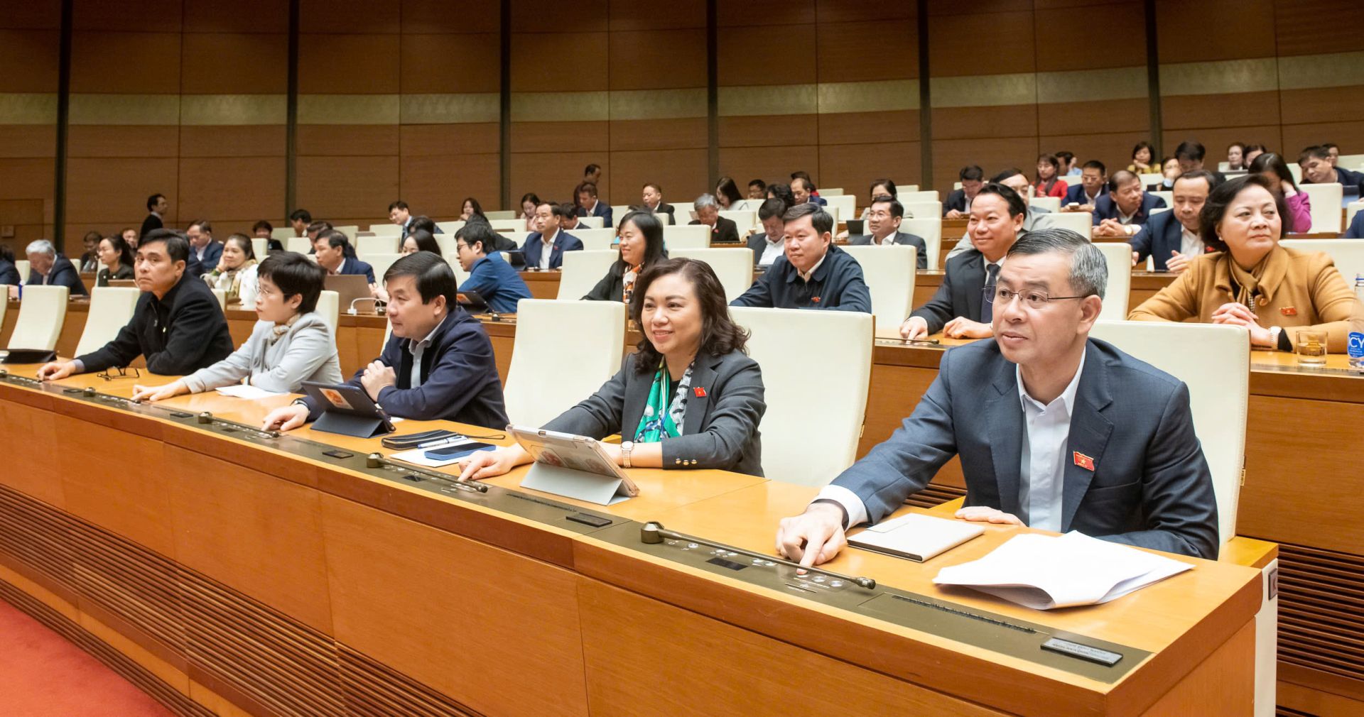 Hôm nay, Quốc hội sẽ thông qua 8 Nghị quyết, 2 Luật và bế mạc Kỳ họp