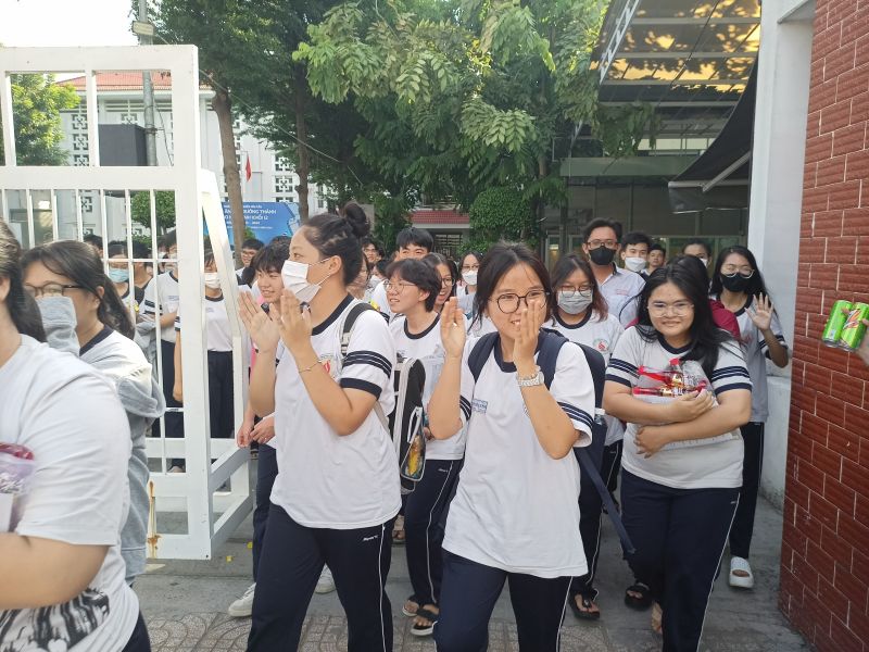 Thí sinh TP. Hồ Chí Minh hoàn thành Kỳ thi tốt nghiệp THPT năm 2024 Thí sinh TP. Hồ Chí Minh hoàn thành Kỳ thi tốt nghiệp THPT năm 2024