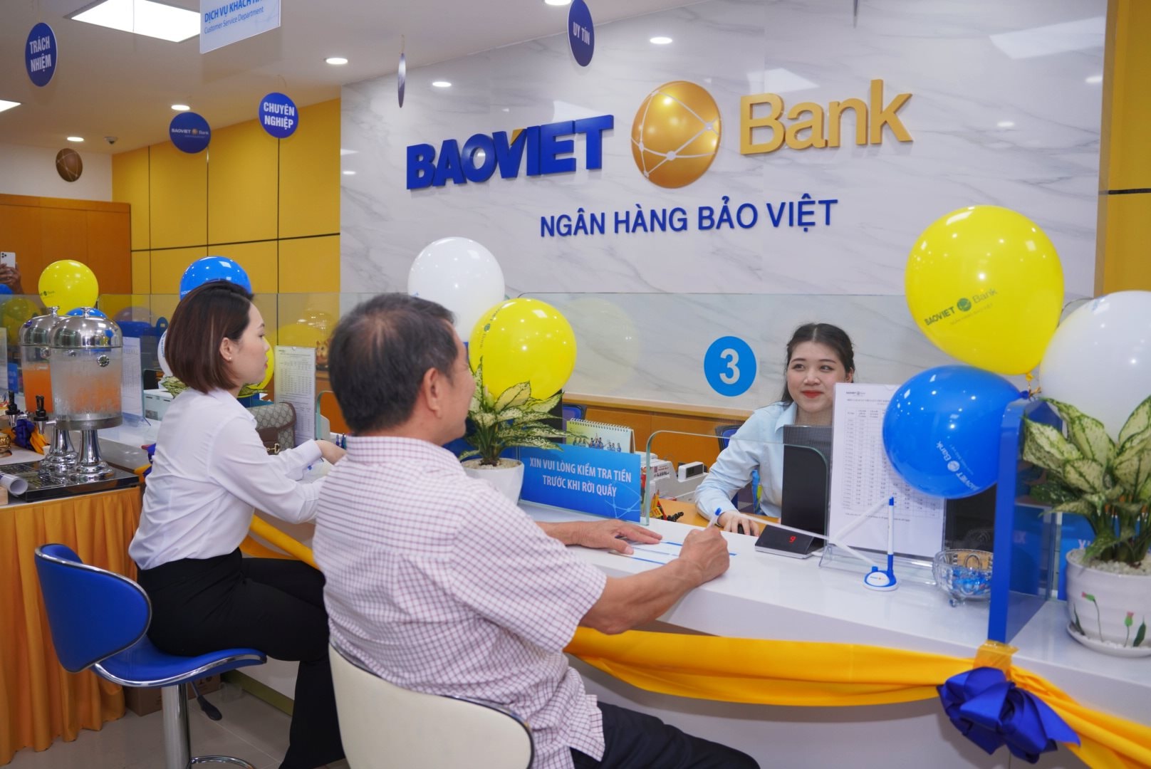 BaoViet Bank vừa tăng lãi suất huy động ở kỳ hạn ngắn. Qua đó, trở thành ngân hàng thứ 6 tăng lãi suất huy động từ đầu tháng 2 đến nay. (Ảnh minh họa)