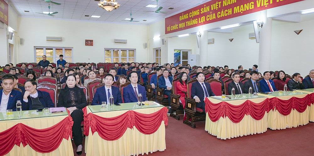 Các đại biểu tham dự hội nghị