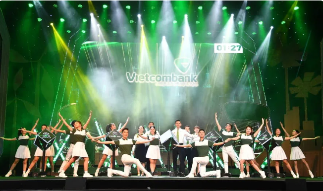 Vietcombank thể hiện sự tự tin trong vòng thi giới thiệu ngân hàng