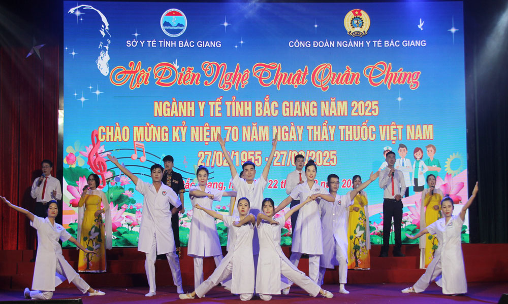 Gần 1 nghìn nam, nữ diễn viên tham gia hội diễn nghệ thuật quần chúng ngành y tế Bắc Giang