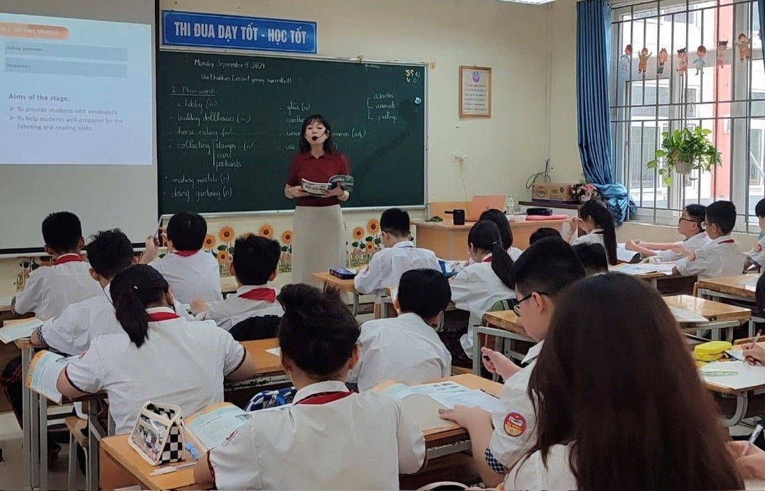 việc cho học sinh nghỉ học vào thứ Bảy sẽ góp phần giảm tải áp lực, giúp các em học sinh có thời gian để vui chơi bên gia đình, hoặc tham gia các hoạt động để phát triển toàn diện các kỹ năng việc cho học sinh nghỉ học vào thứ Bảy sẽ góp phần giảm tải áp lực, giúp các em học sinh có thời gian để vui chơi bên gia đình, hoặc tham gia các hoạt động để phát triển toàn diện các kỹ năng