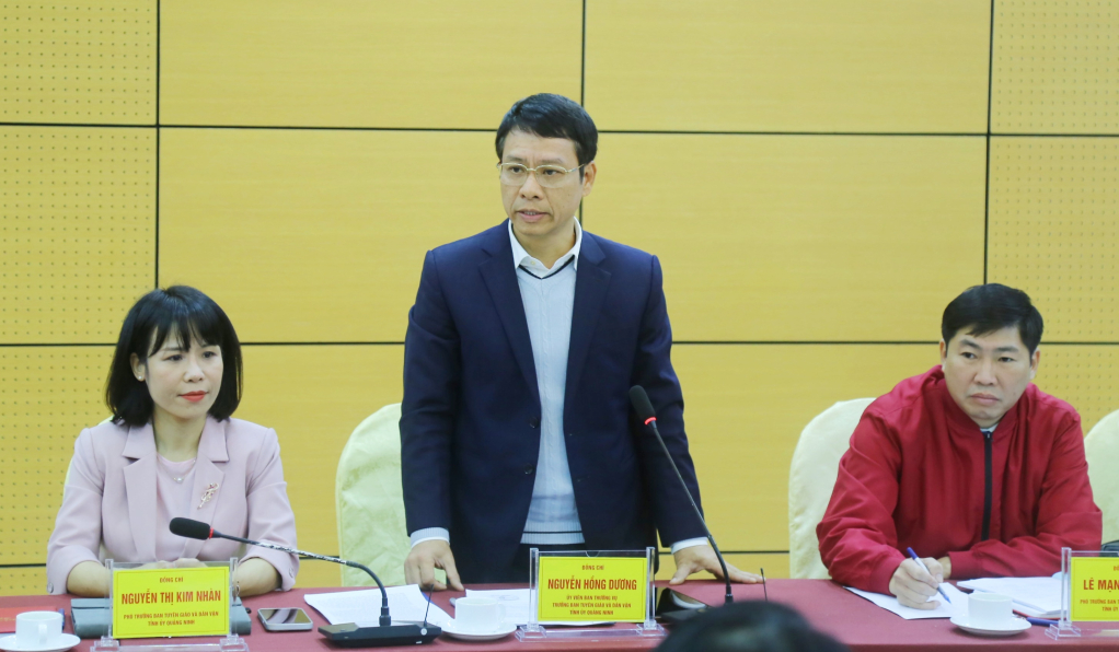 Ông Nguyễn Hồng Dương, Trưởng Ban Tuyên giáo và Dân vận Tỉnh ủy phát biểu tại buổi làm việc. Ông Nguyễn Hồng Dương, Trưởng Ban Tuyên giáo và Dân vận Tỉnh ủy phát biểu tại buổi làm việc.
