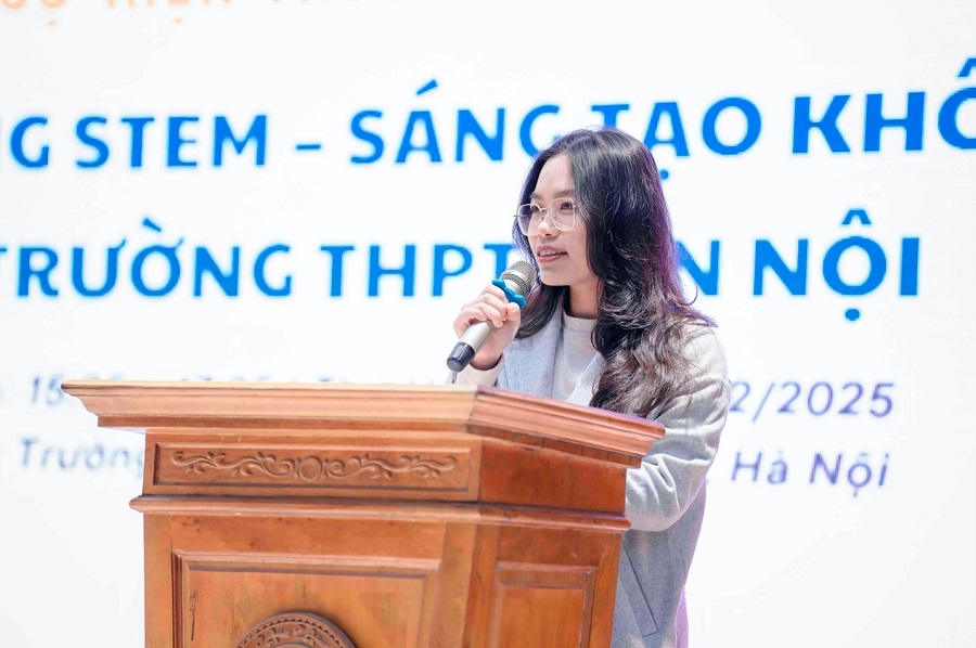 Bạn Nghiêm Thị Thu Hà - Sinh viên Trường Đại học Bách Khoa Hà Nội, Đại sứ Đại học dự án STEMherVN chia sẻ thông điệp tích cực đến các bạn học sinh Bạn Nghiêm Thị Thu Hà - Sinh viên Trường Đại học Bách Khoa Hà Nội, Đại sứ Đại học dự án STEMherVN chia sẻ thông điệp tích cực đến các bạn học sinh