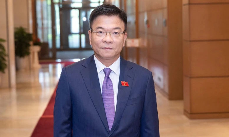 Phó Thủ tướng Chính phủ Lê Thành Long, ủy viên Ban Thường vụ Đảng ủy Chính phủ Phó Thủ tướng Chính phủ Lê Thành Long, ủy viên Ban Thường vụ Đảng ủy Chính phủ